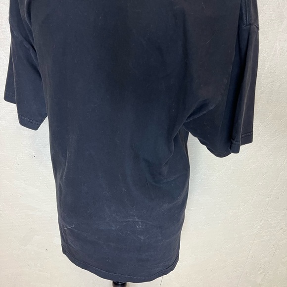 Ramones Band Tee - Picture 5 of 6